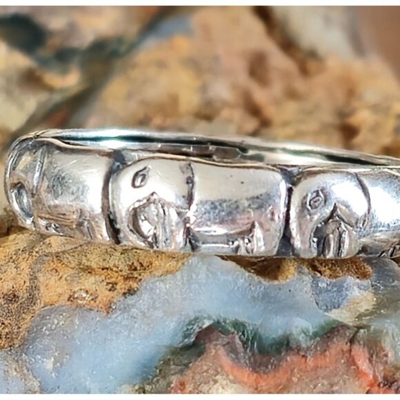 Sterling Silver 925 Elephant Design Eternity Band Ring Size 10 Inside Scrollwork - Picture 2 of 7